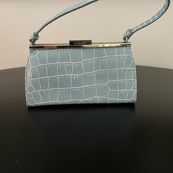 Nine West Evening bag. - Picture 2 of 4